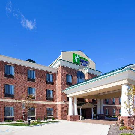 Holiday Inn Express Hotel & Suites Chesterfield - Selfridge Area By Ihg Eksteriør billede