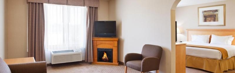 Holiday Inn Express Hotel & Suites Chesterfield - Selfridge Area By Ihg Eksteriør billede